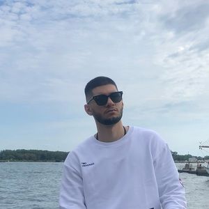 Meet your Posher, Saman